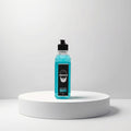 Gummy Professional Face Tonic met Aloë Vera extract, een verfrissende en reinigende blauwe vloeistof in een doorzichtige fles met pomp.