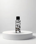 cosmetigo.be Morfose Milk Therapy body mist met koeienprint, 250ml. Hydraterende en geurende body mist met melkproteïne en aminozuren.